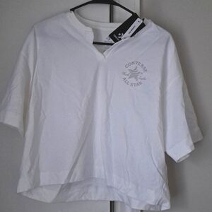 Converse crop loose fit top